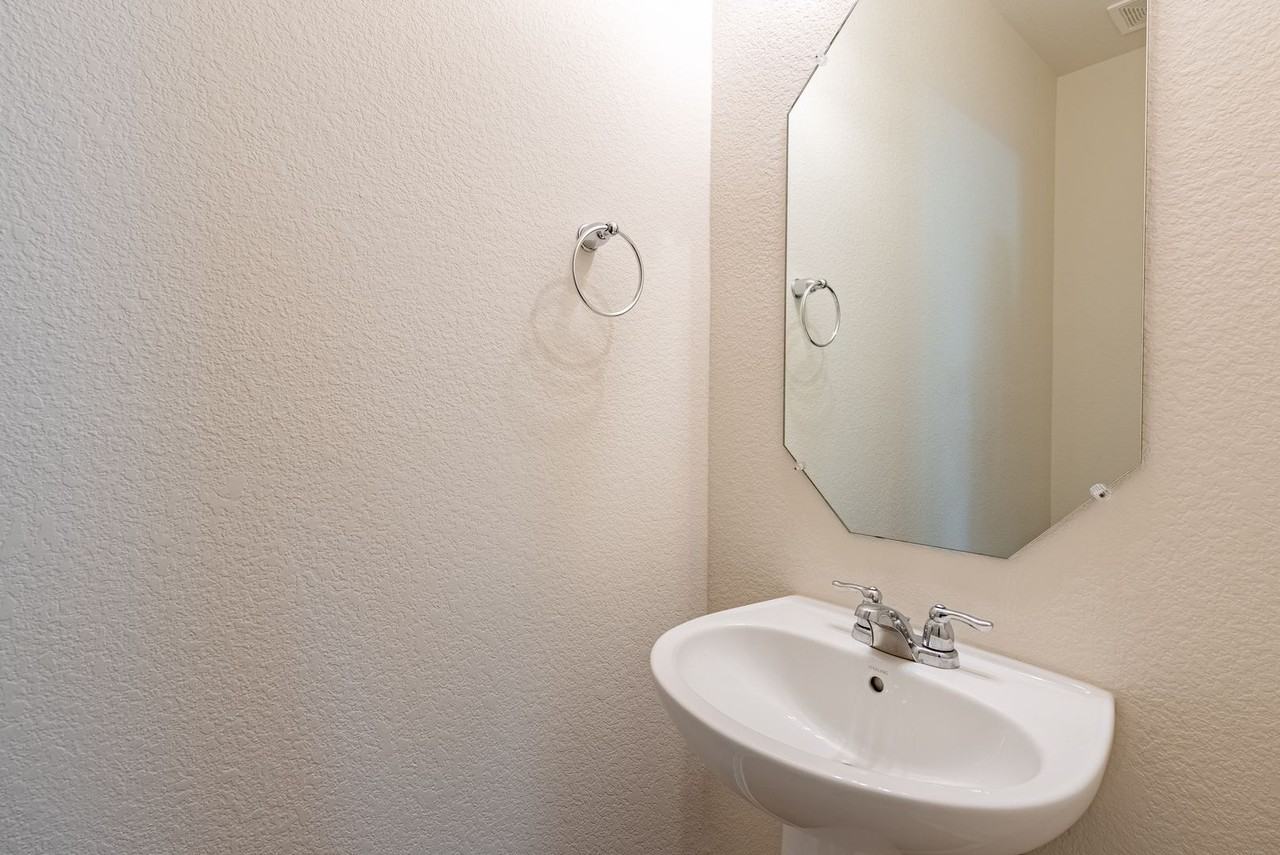 13101 Foreston Dr - Photo 7 of 22