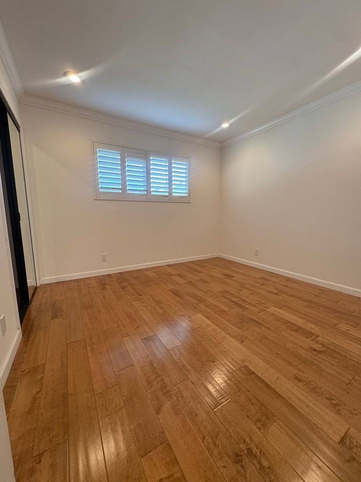 1024 Pier Ave #1 - Photo 6 of 16