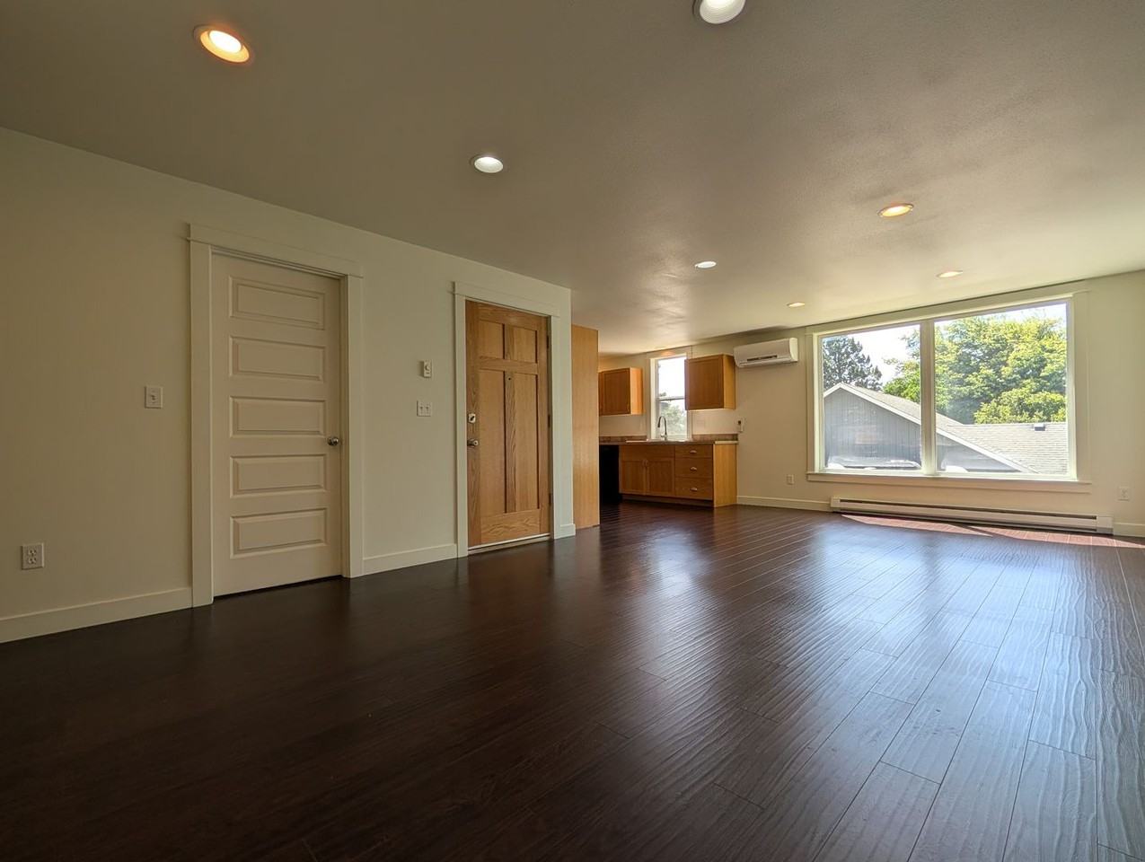 2088 Minnesota St - Photo 3 of 16