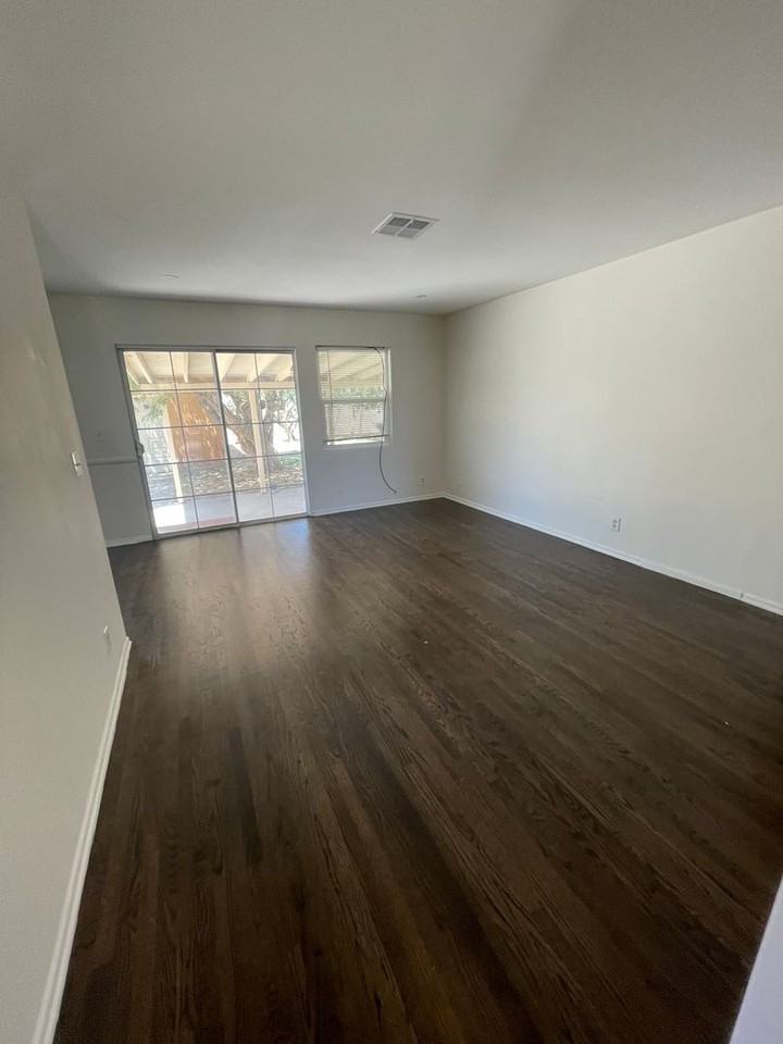 20817 Ely Ave - Photo 6 of 15