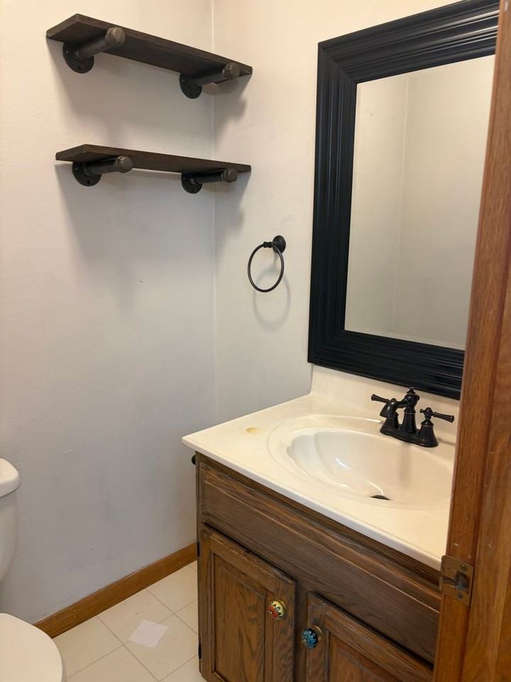 130 Cadle Dr - Photo 2 of 16
