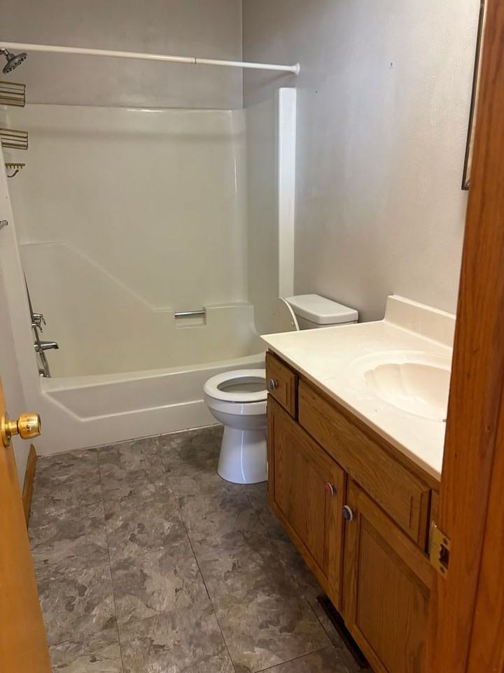 130 Cadle Dr - Photo 5 of 16