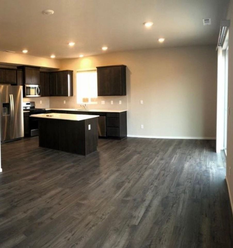 2916 Roundup Dr - Photo 2 of 14