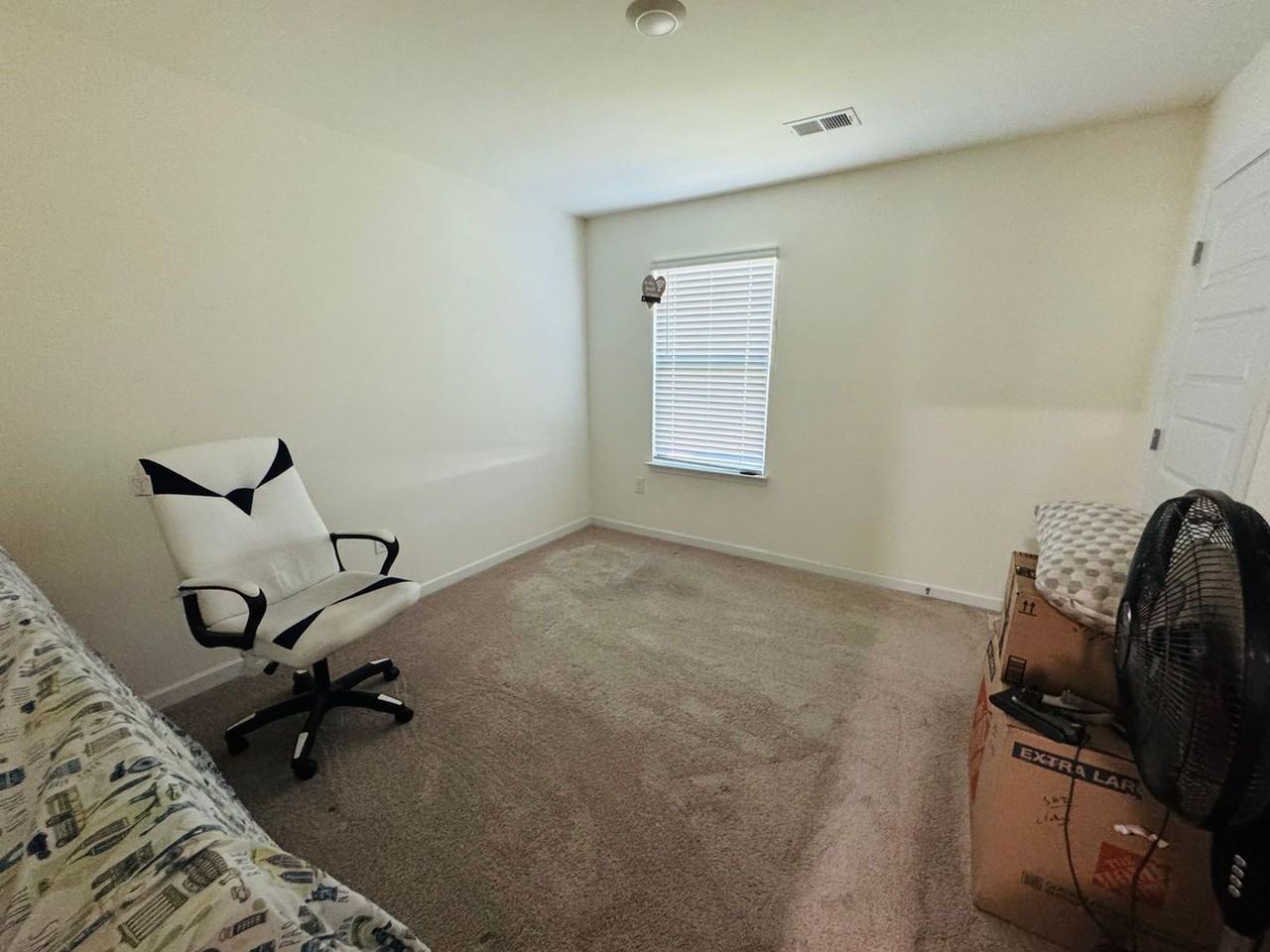 3369 English Elm Way - Photo 5 of 11