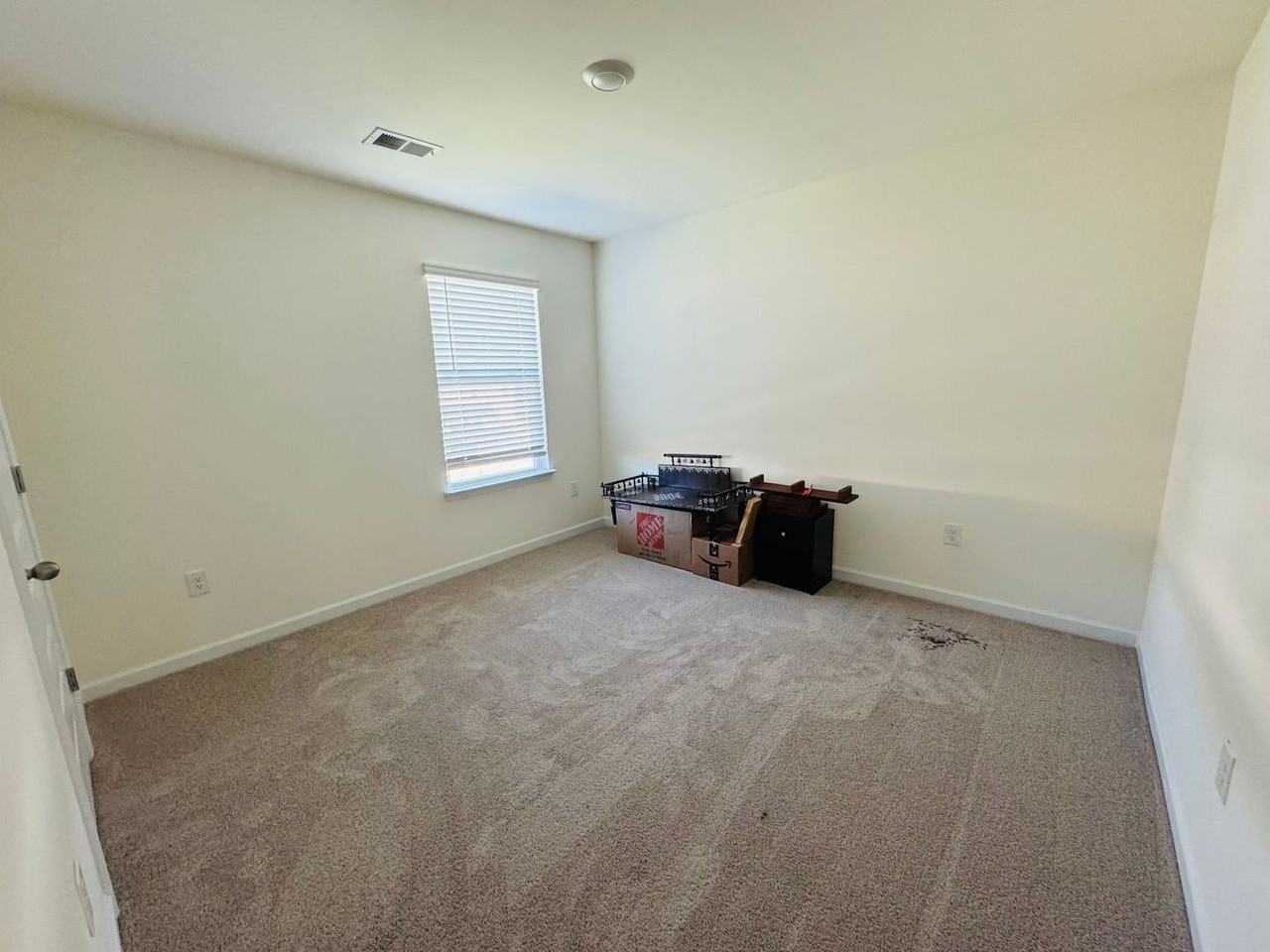 3369 English Elm Way - Photo 7 of 11