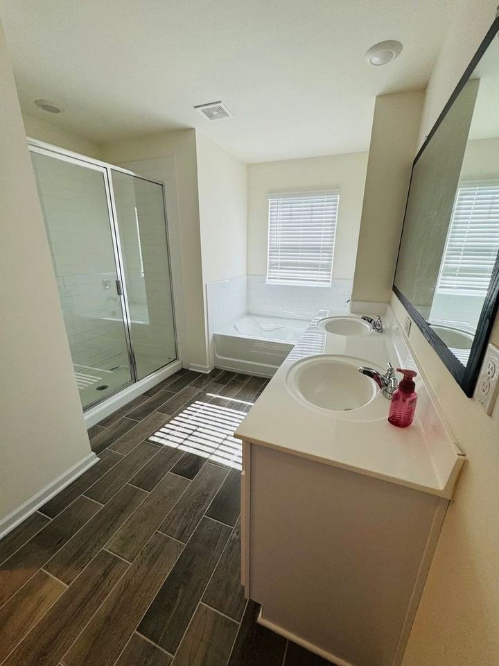 3369 English Elm Way - Photo 5 of 14