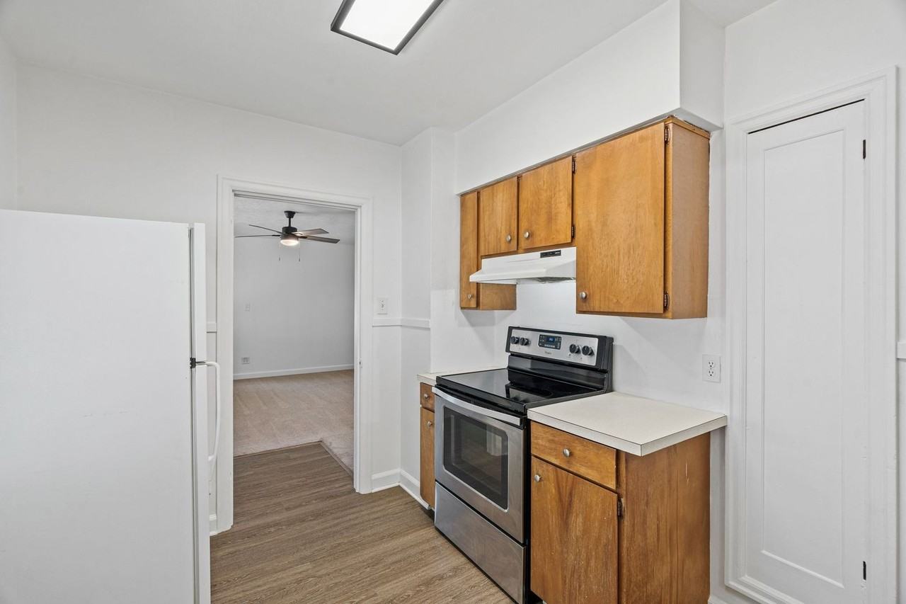 5504 N Post St - Photo 4 of 45