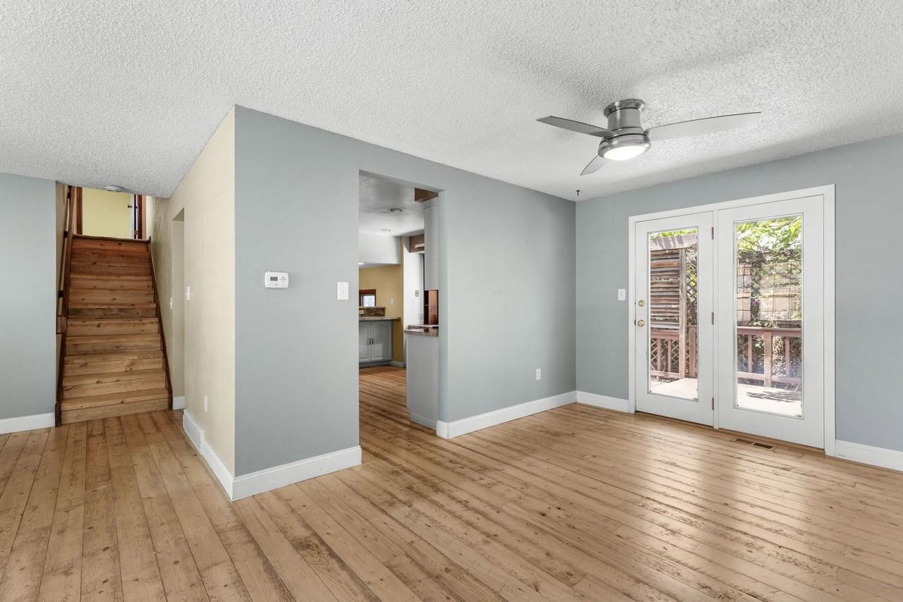 6893 Gray Cir - Photo 3 of 42