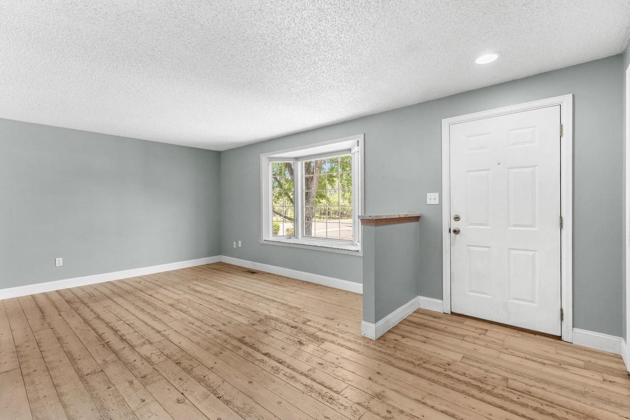 6893 Gray Cir - Photo 7 of 42