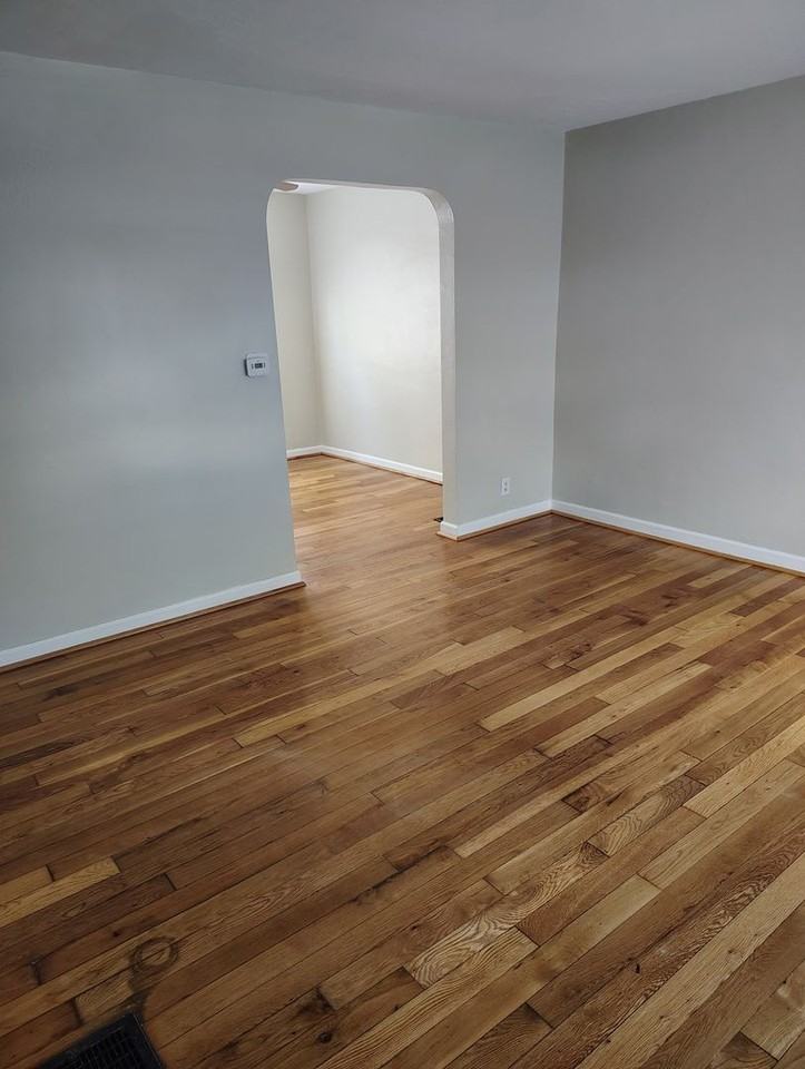 1324 Huffman Ave - Photo 2 of 15