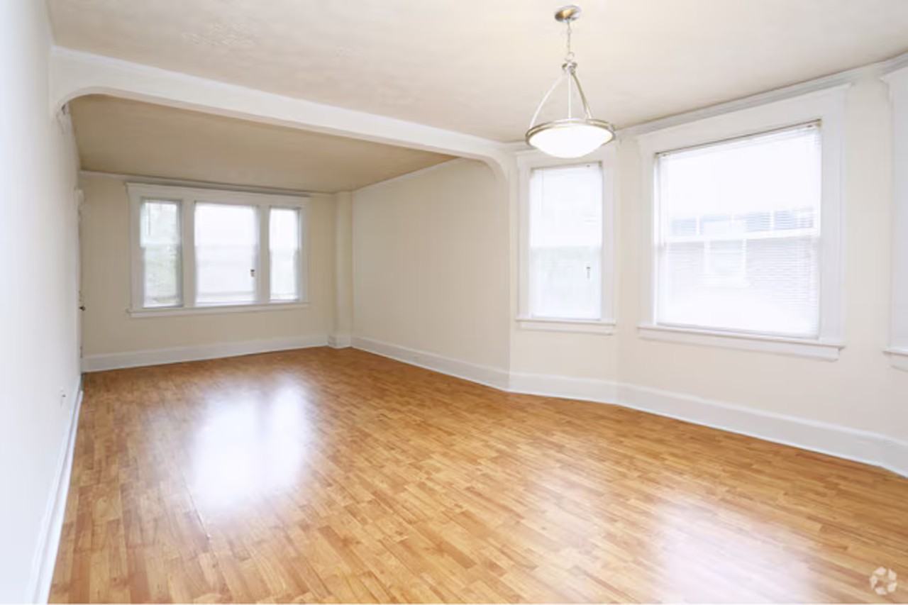 Landmark Square Apartments - Photo 4 of 25