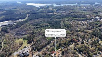featured image of 99 Issaqueena Trl