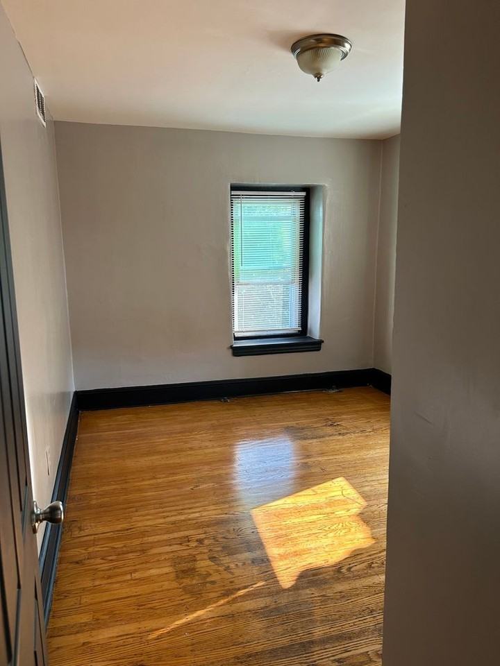 248 W Olney Ave - Photo 7 of 27