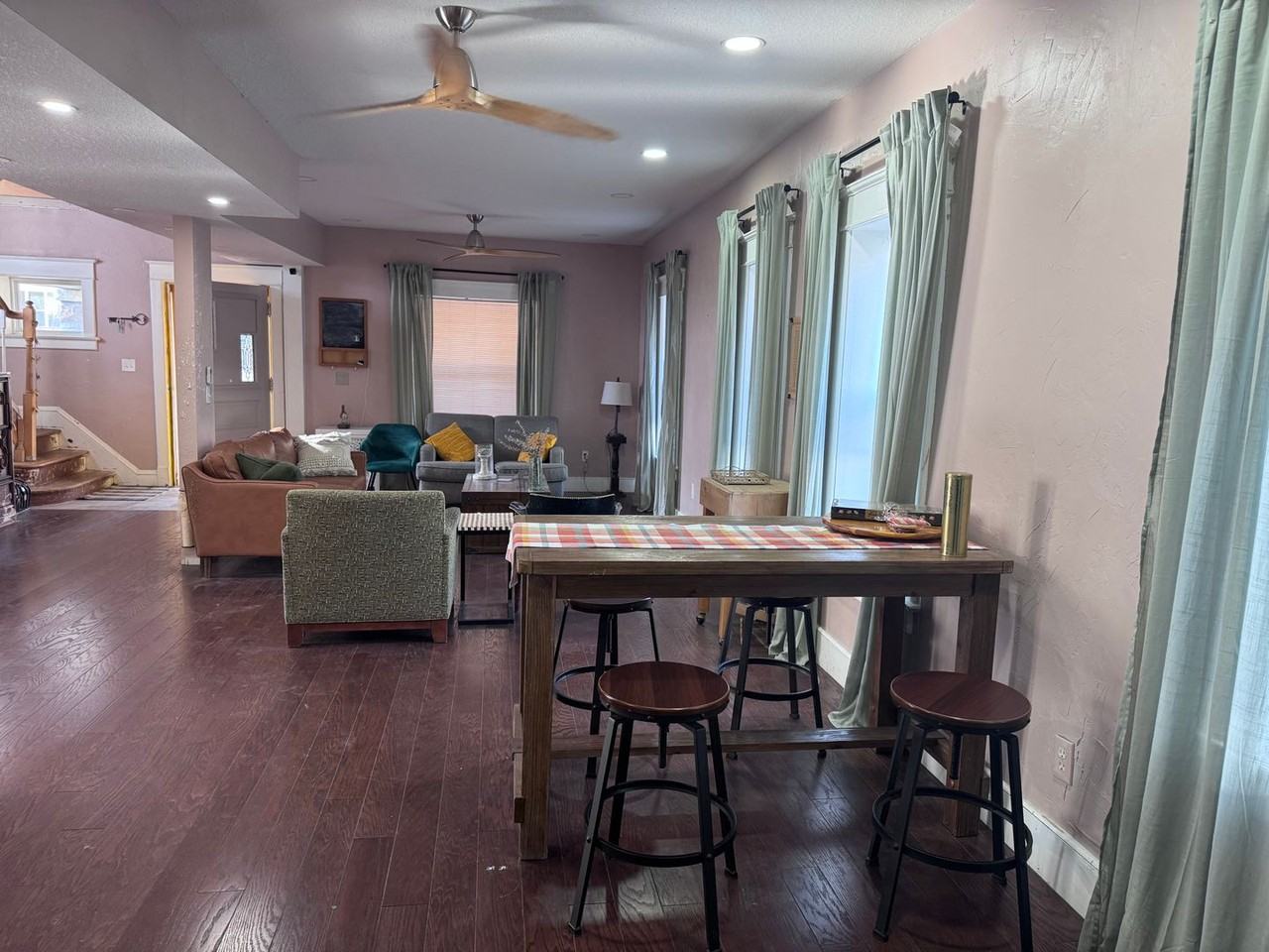 3015 Montgall Ave - Photo 2 of 18