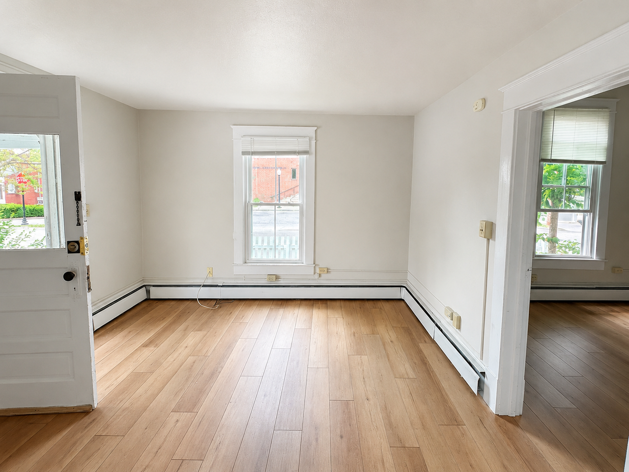 207 Jackson St - Photo 3 of 7