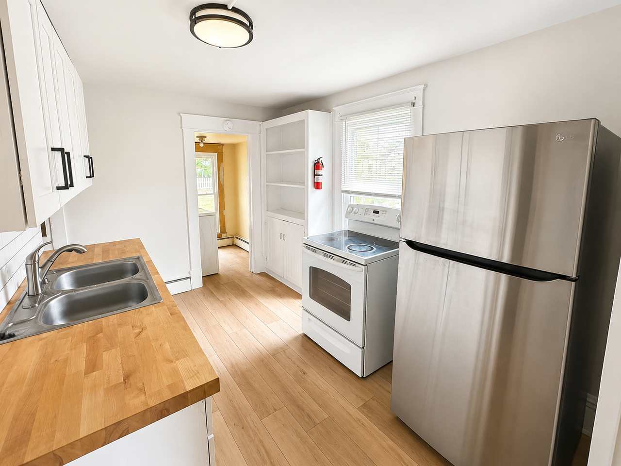 207 Jackson St - Photo 5 of 7