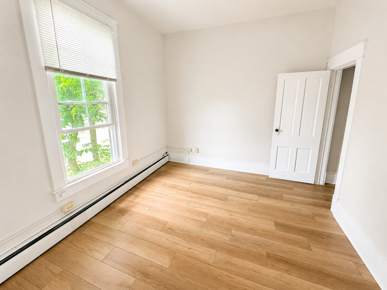 207 Jackson St - Photo 6 of 7