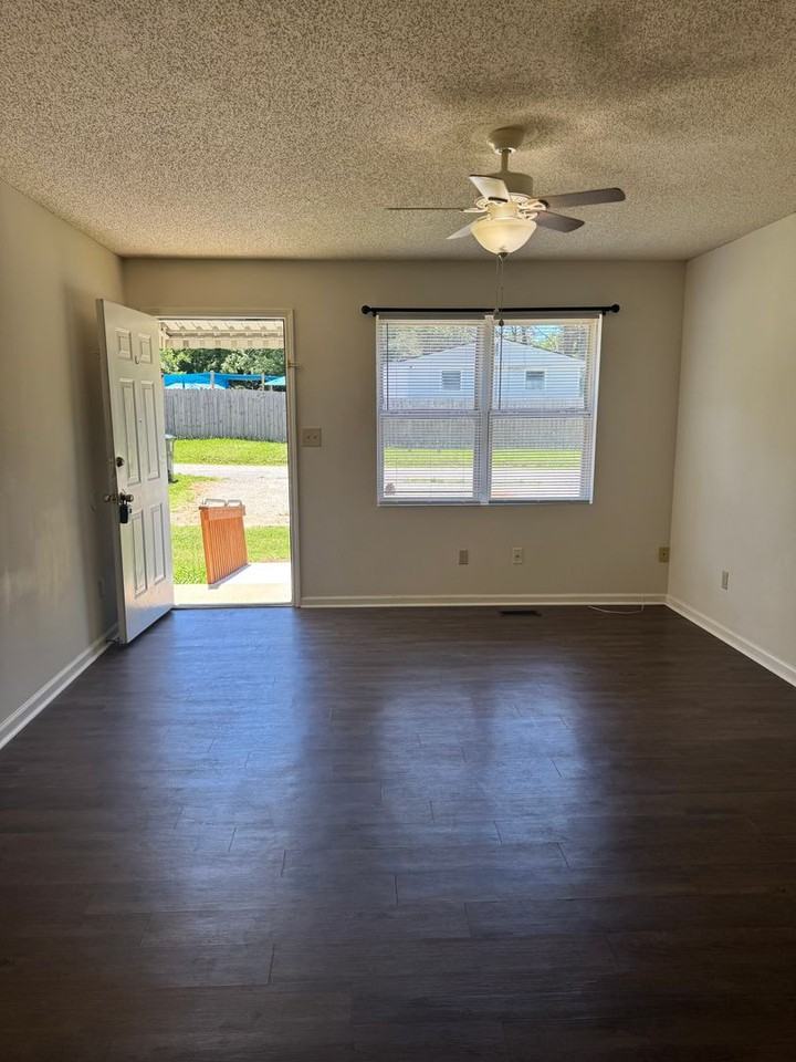 2077 N Whisnant Ave - Photo 6 of 14