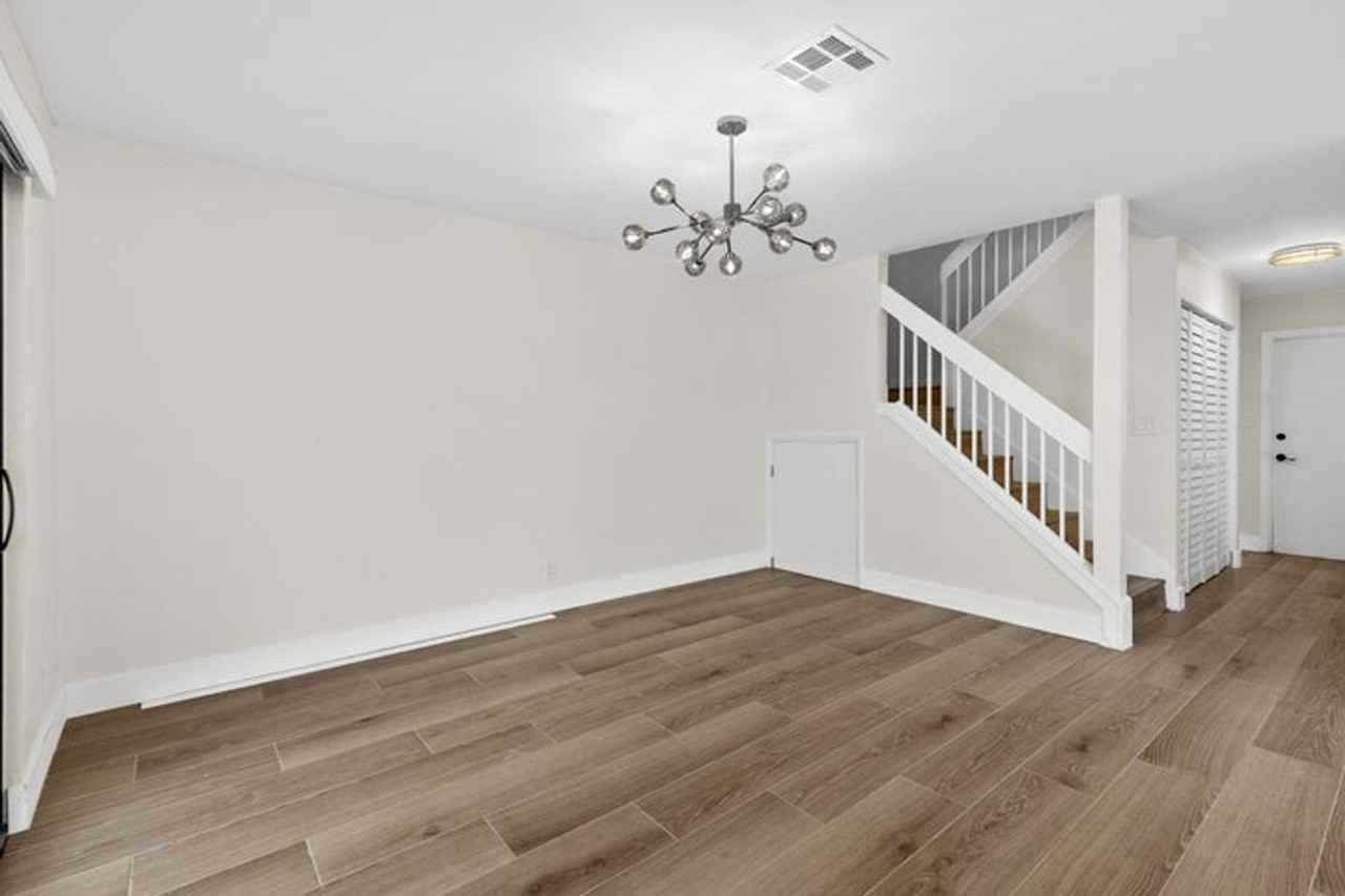 5521 Ilford Ct - Photo 5 of 19