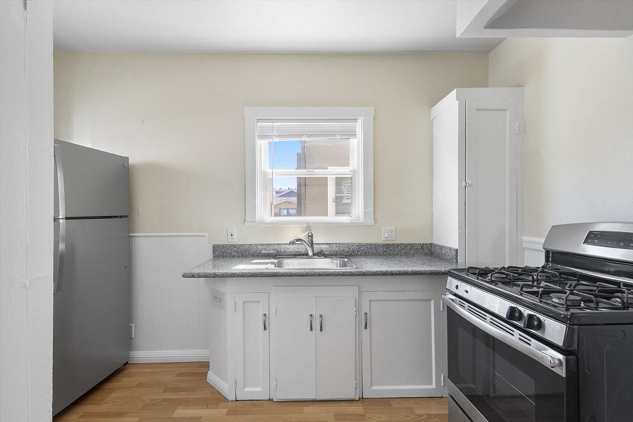 731 Central Ave - Photo 7 of 15