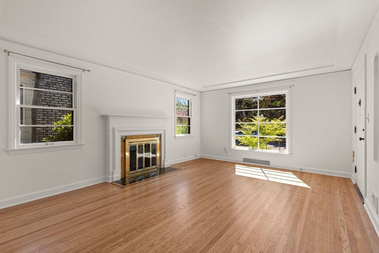 5336 Ne 35th Pl - Photo 2 of 23