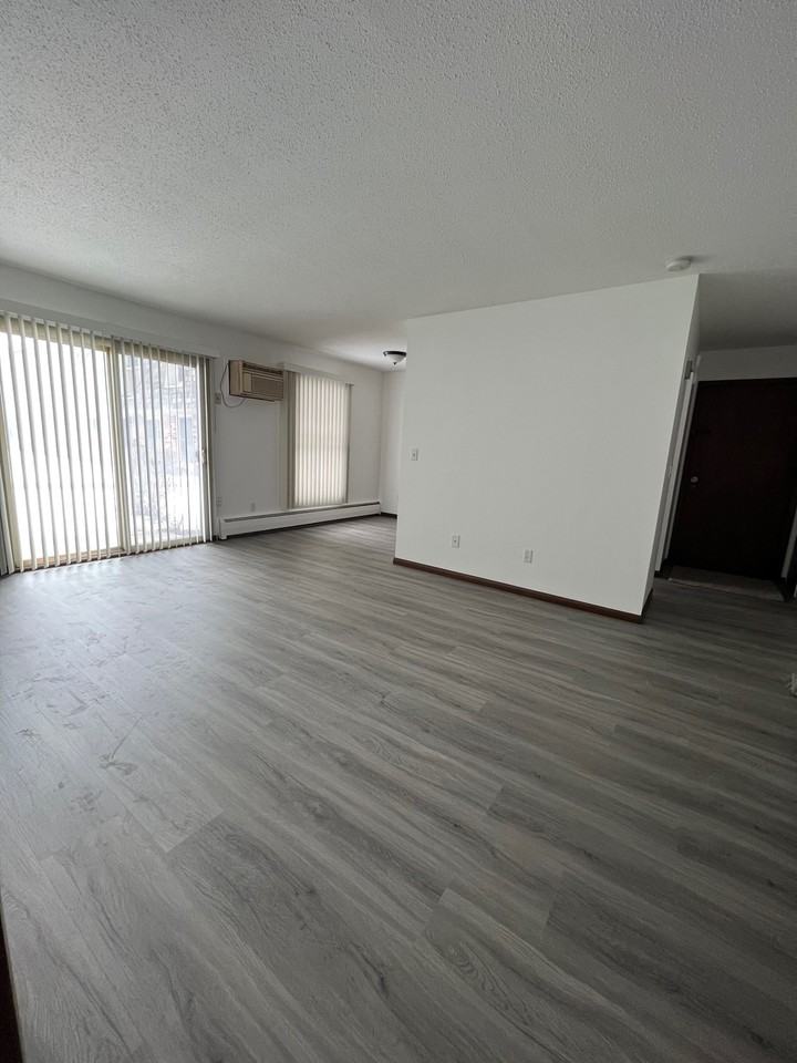 903 11th Ave S #1 - Photo 2 of 6