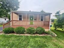 927 N Elm Ave - Photo 1 of 1