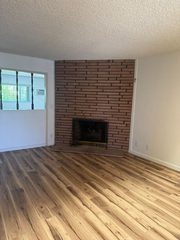 15413 Talbot Dr - Photo 4 of 28