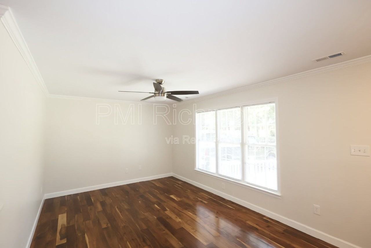 9713 Pampas Dr - Photo 6 of 43