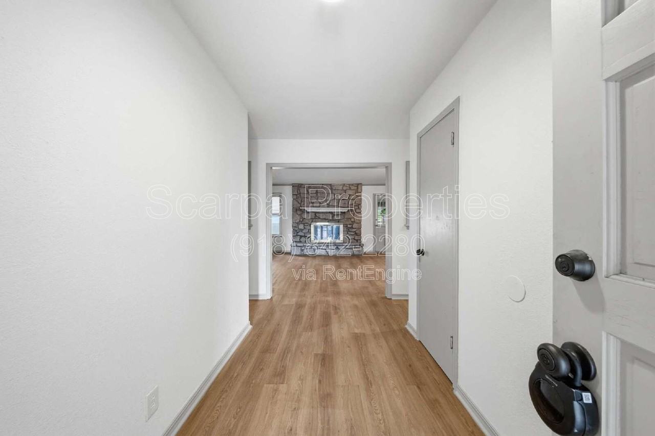 11648 N 104th East Ave - Photo 5 of 29