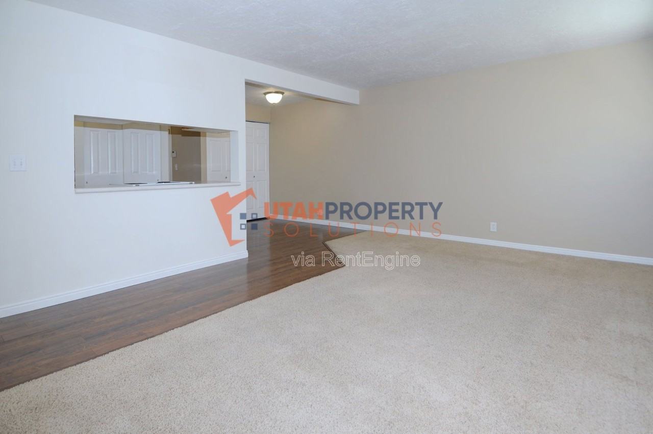 4337 S 1230 W #8D - Photo 7 of 21