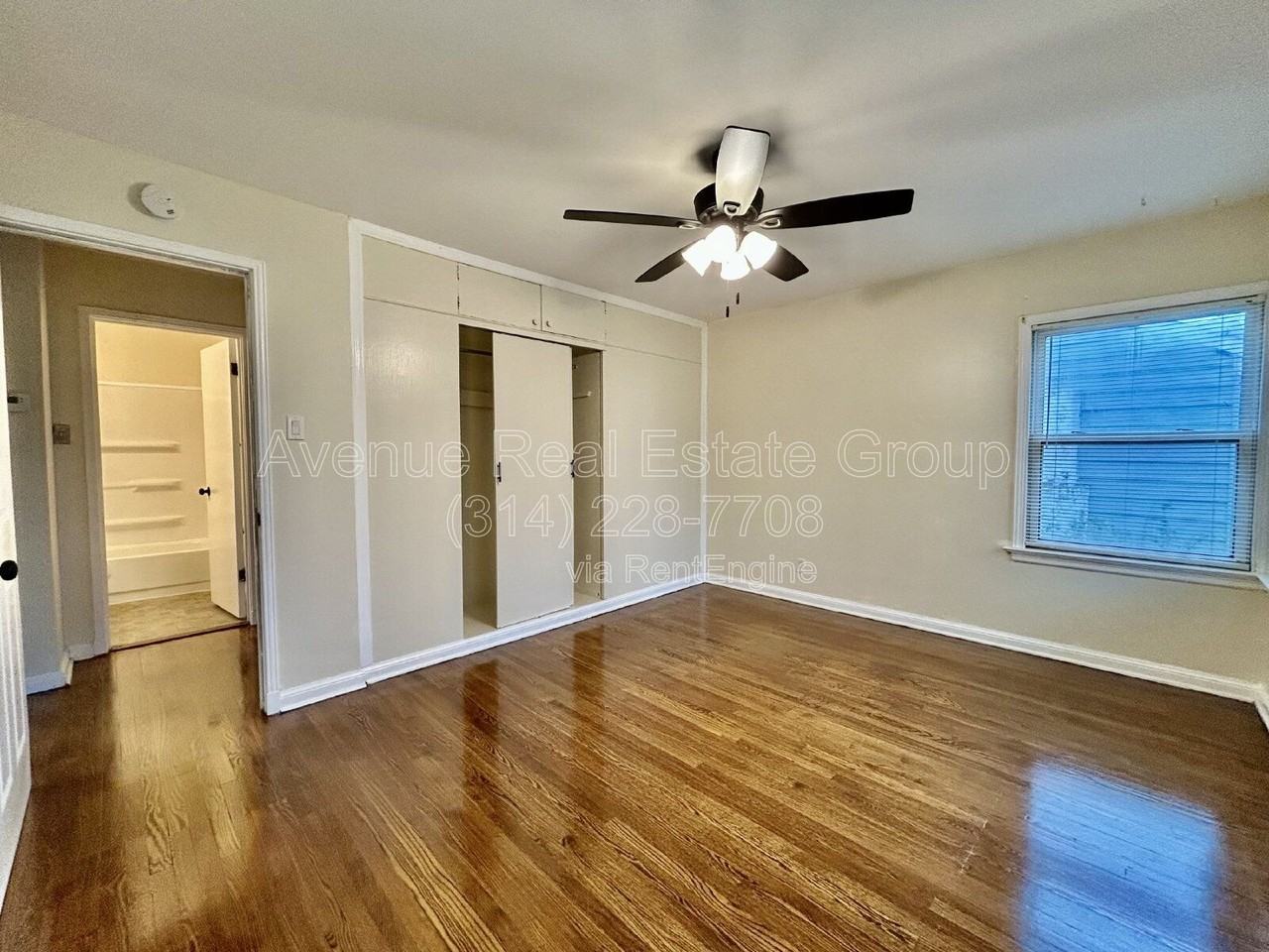 7105 Circleview Dr - Photo 5 of 19