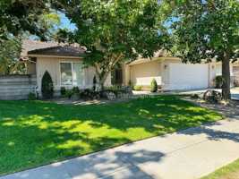 featured image of 2012 Riverview Dr