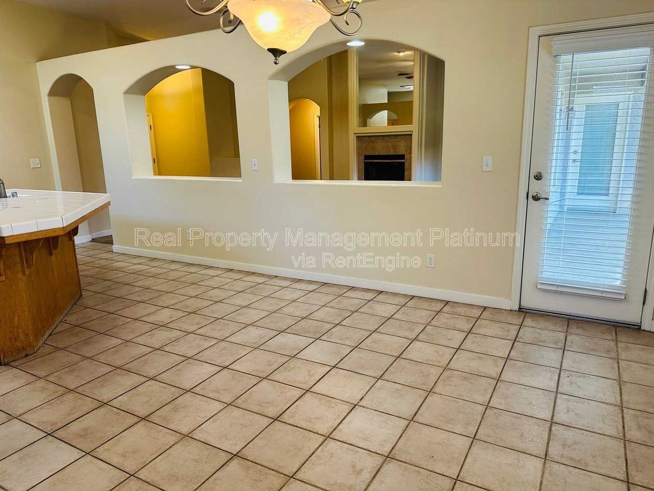 2012 Riverview Dr - Photo 3 of 26