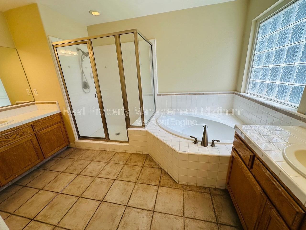 2012 Riverview Dr - Photo 7 of 26