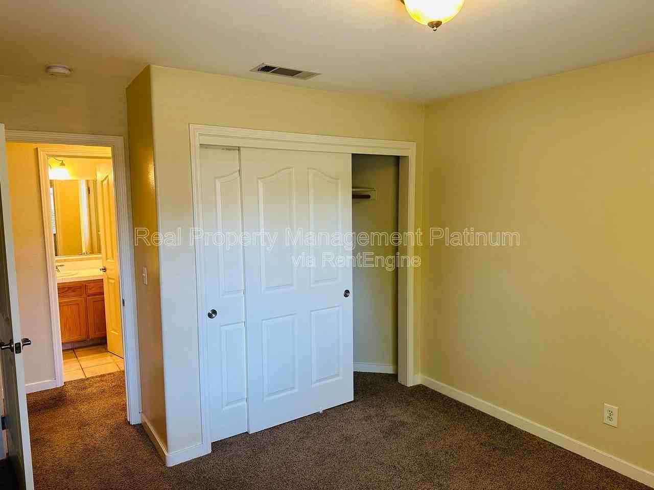 2012 Riverview Dr - Photo 7 of 27