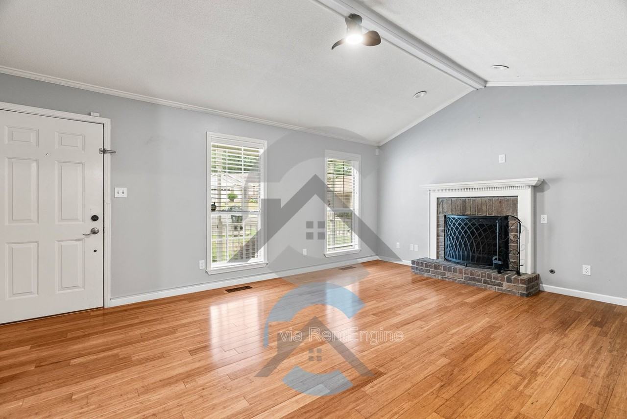 10 Sweet Gum Ct - Photo 4 of 18