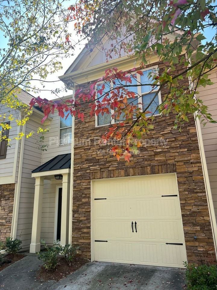 2886 Ridgeview Dr Sw - Photo 3 of 25