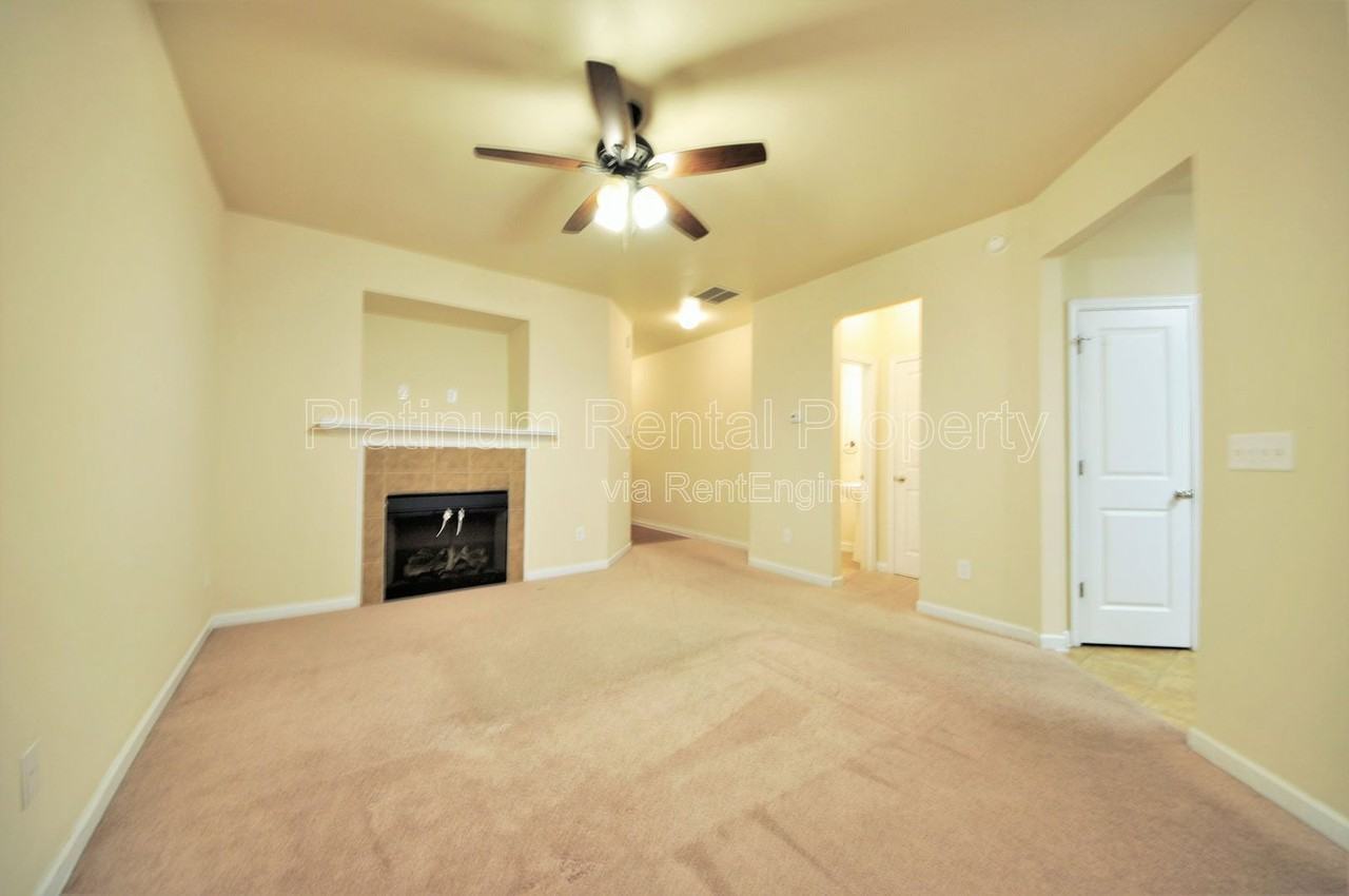 2886 Ridgeview Dr Sw - Photo 6 of 25
