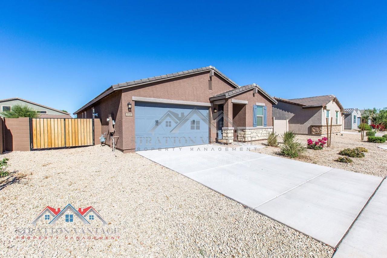 2520 E San Esteban Dr - Photo 3 of 49