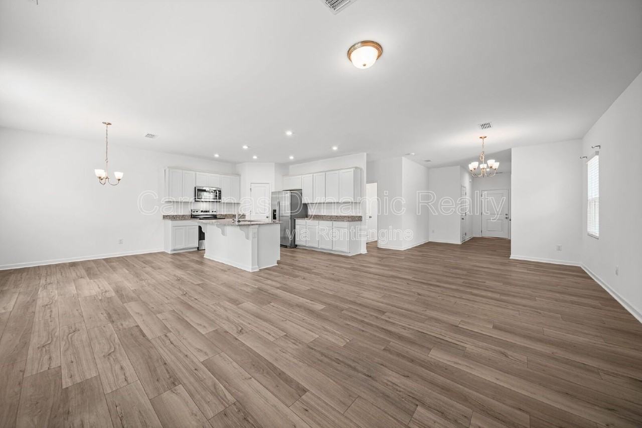 7005 Bermuda Woods Rd - Photo 6 of 39