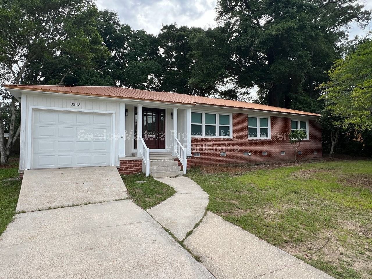 3543 Bayou Blvd