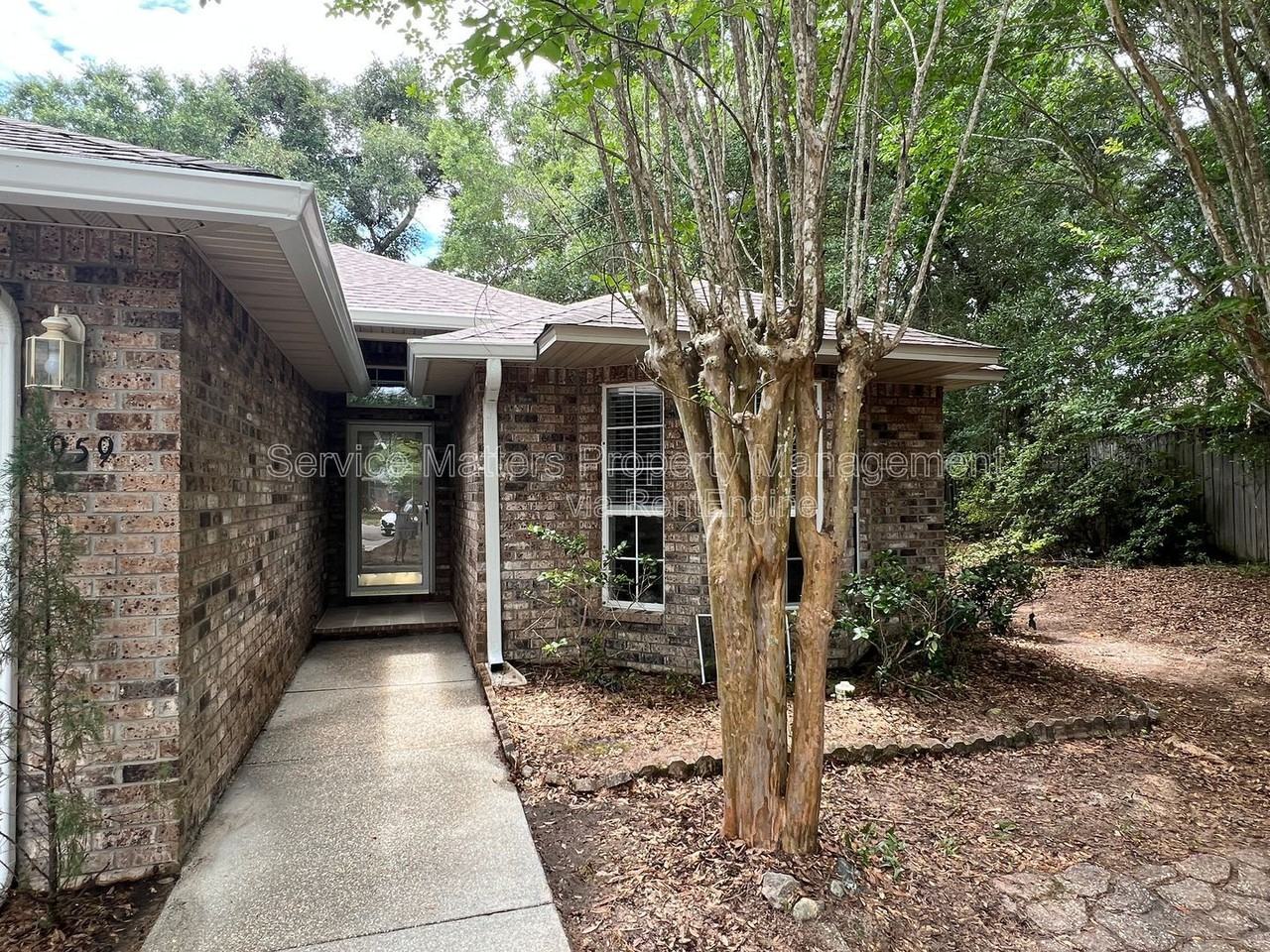 5959 Sleepy Hollow Ct - Photo 2 of 36