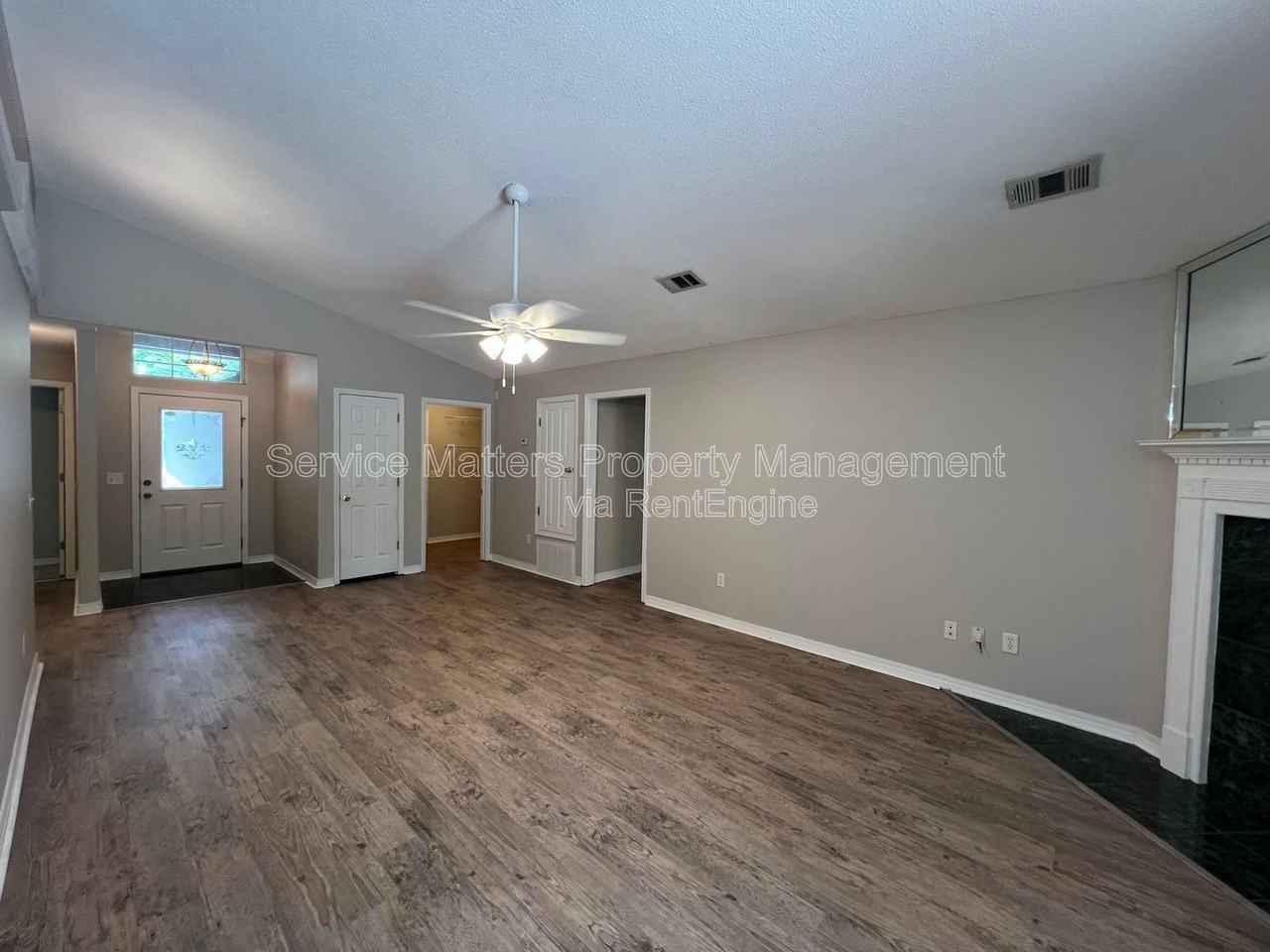 5959 Sleepy Hollow Ct - Photo 7 of 36