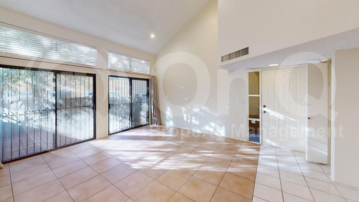 3882 N Paseo De Las Canchas - Photo 7 of 20