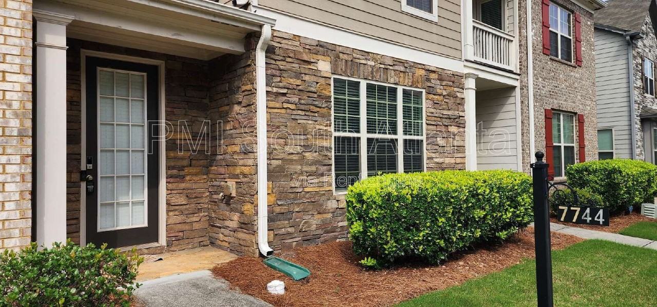 7744 Rutgers Cir - Photo 2 of 34