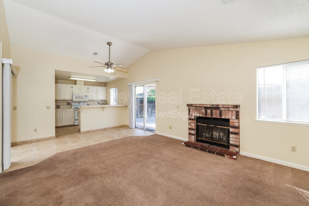 357 Hazelnut Ln - Photo 2 of 16