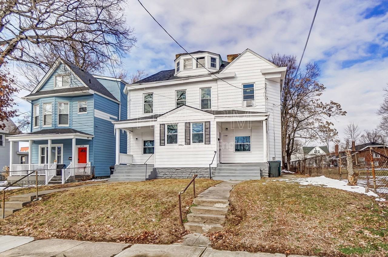 1758 Brewster Ave - Photo 2 of 37