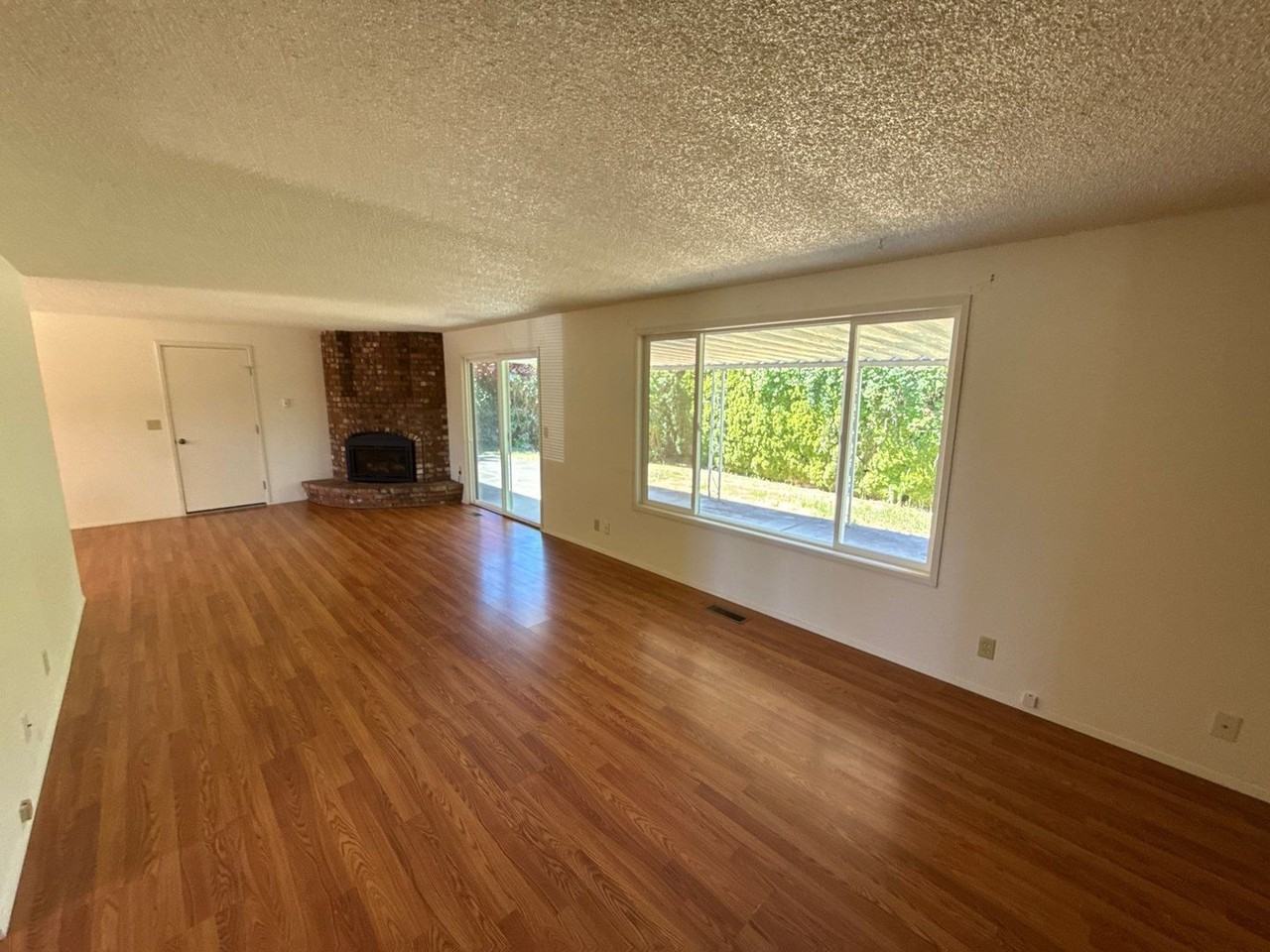 1809 Wallace Rd Nw - Photo 4 of 36