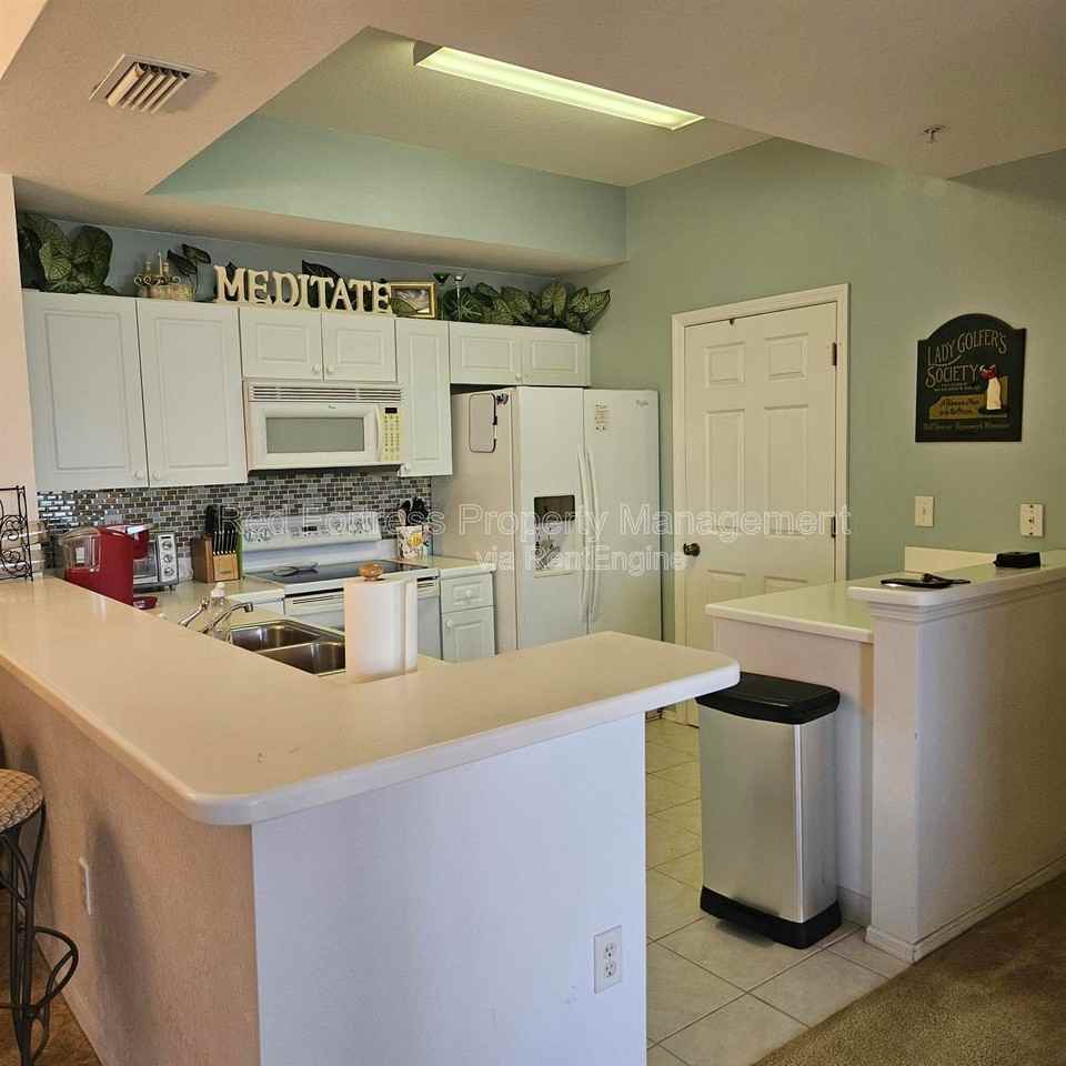 9055 Colby Dr #2221 - Photo 3 of 5